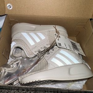 Adidas Size 4K Sneakers